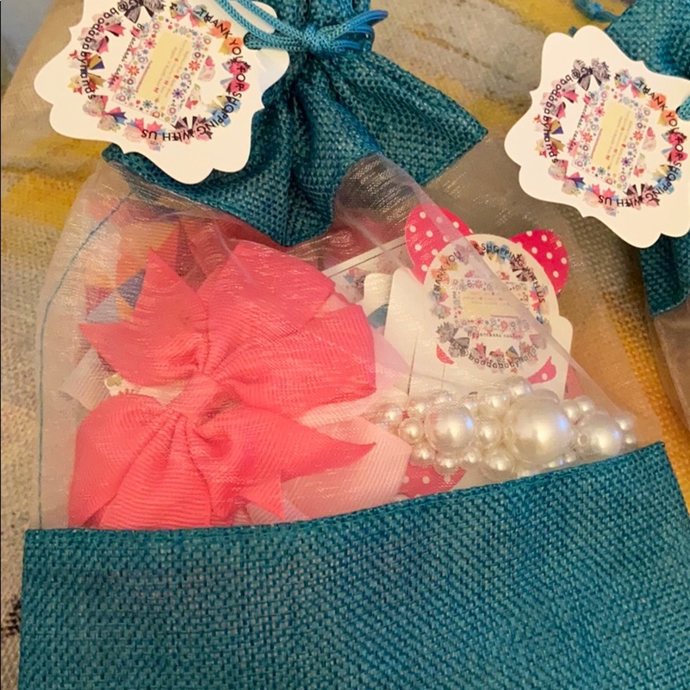 Hair bows